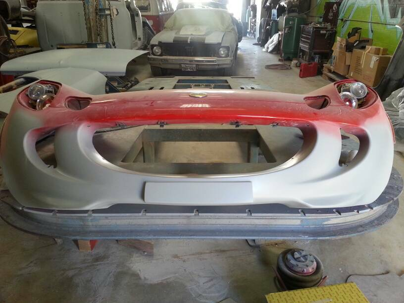 Illustration for article titled For $25,500, Could This 2005 Lotus Elise Be The Key To Popularity?